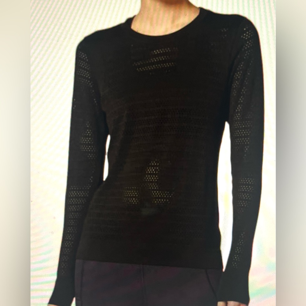 Lululemon "Breeze By"Running  Breathable Long Sleeve Shirt *Squad Black Size 6